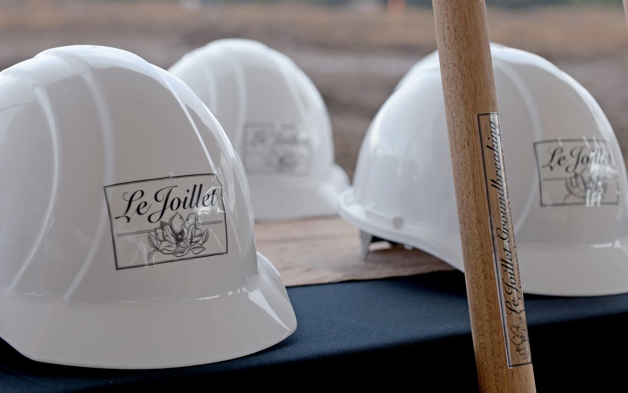 Mayor Nic Hunter and local officials join with national developer