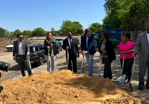 meadowbrook-groundbreaking-cropped
